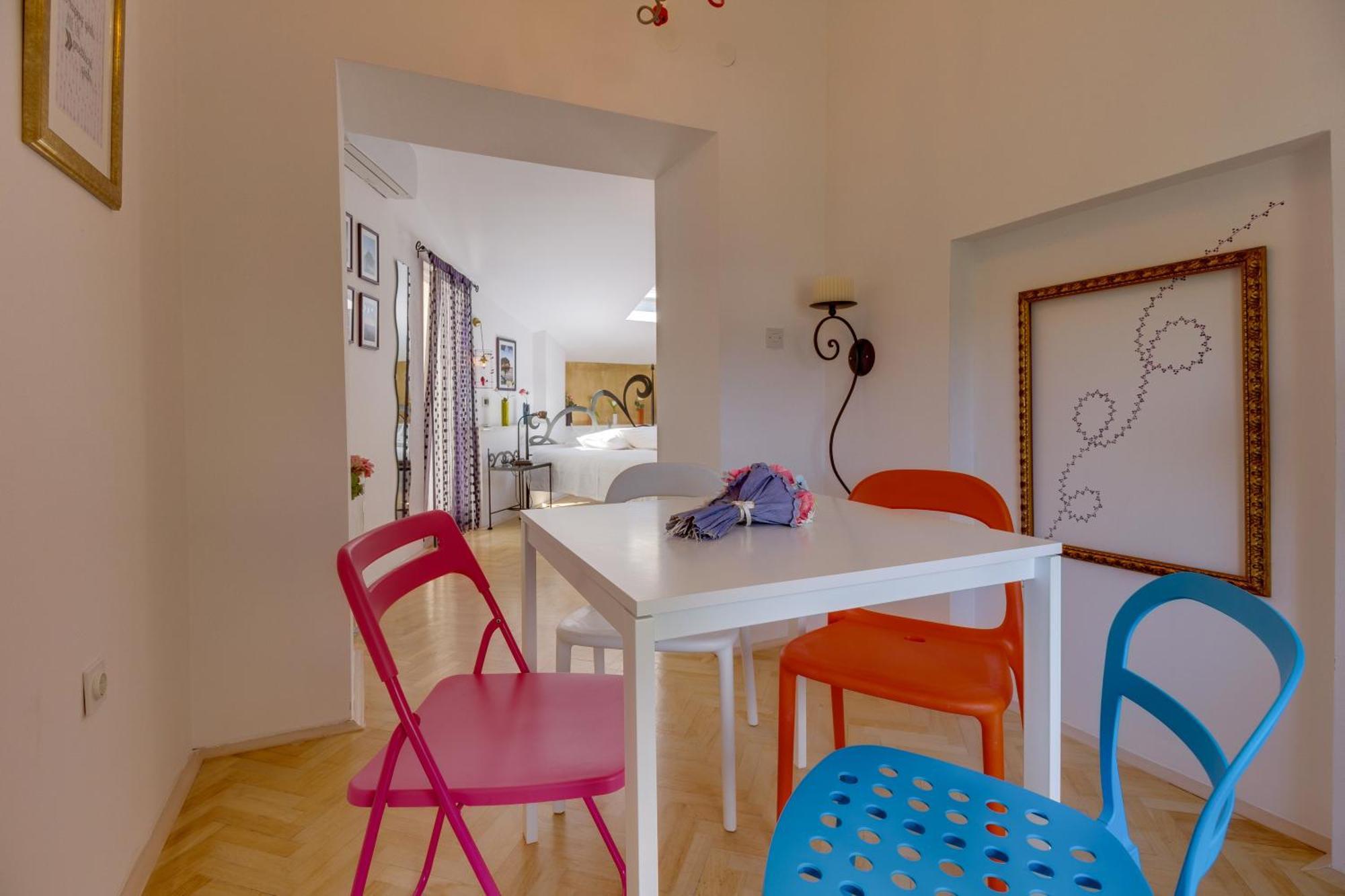 Apartments Mandarina Mali Losinj Bilik gambar