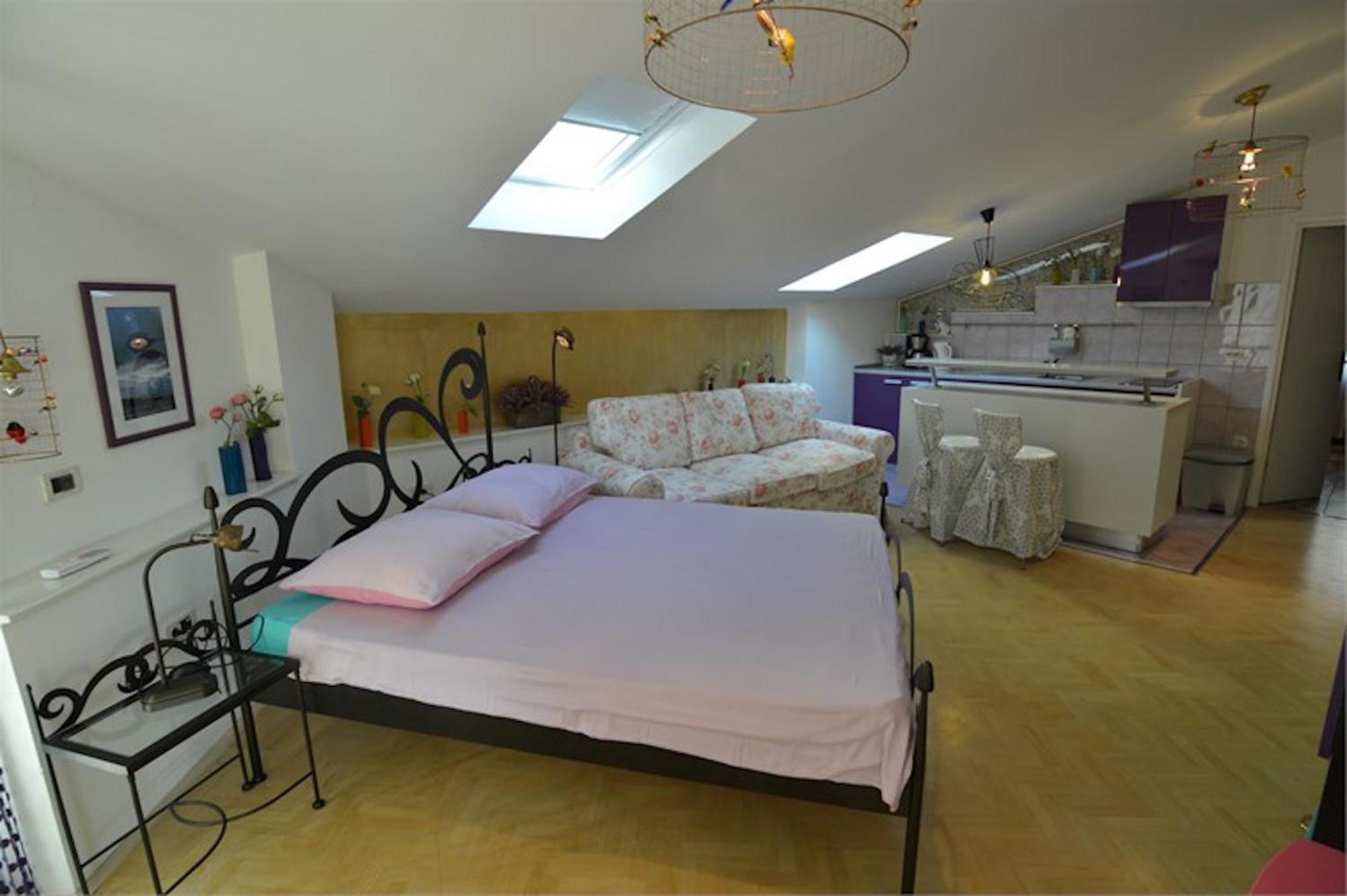 Apartments Mandarina Mali Losinj Bilik gambar